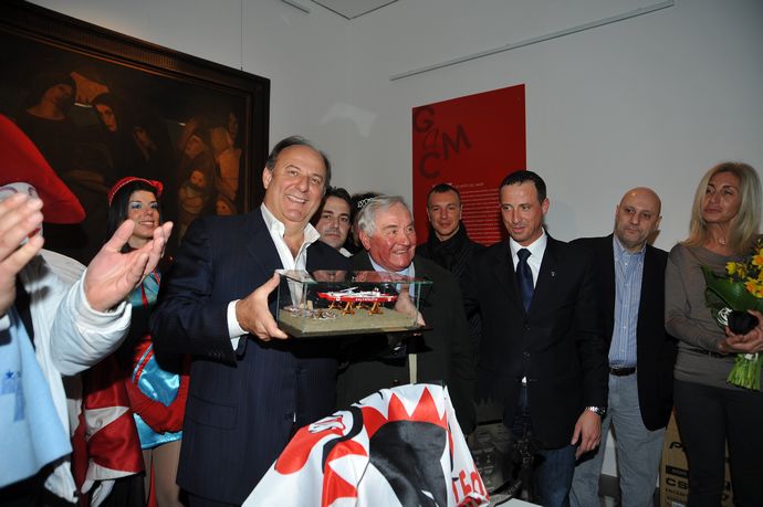 Ingrandisci la foto